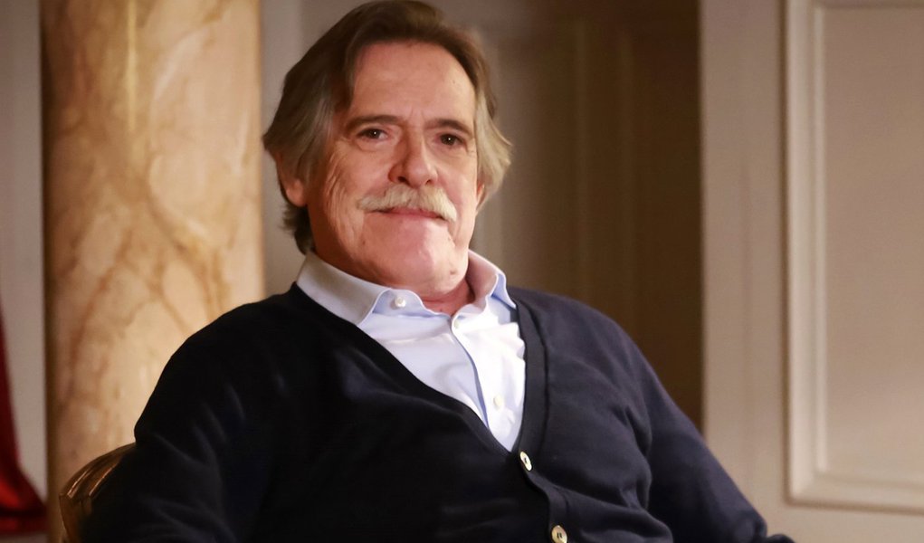 Gibson ( Jos� de Abreu )