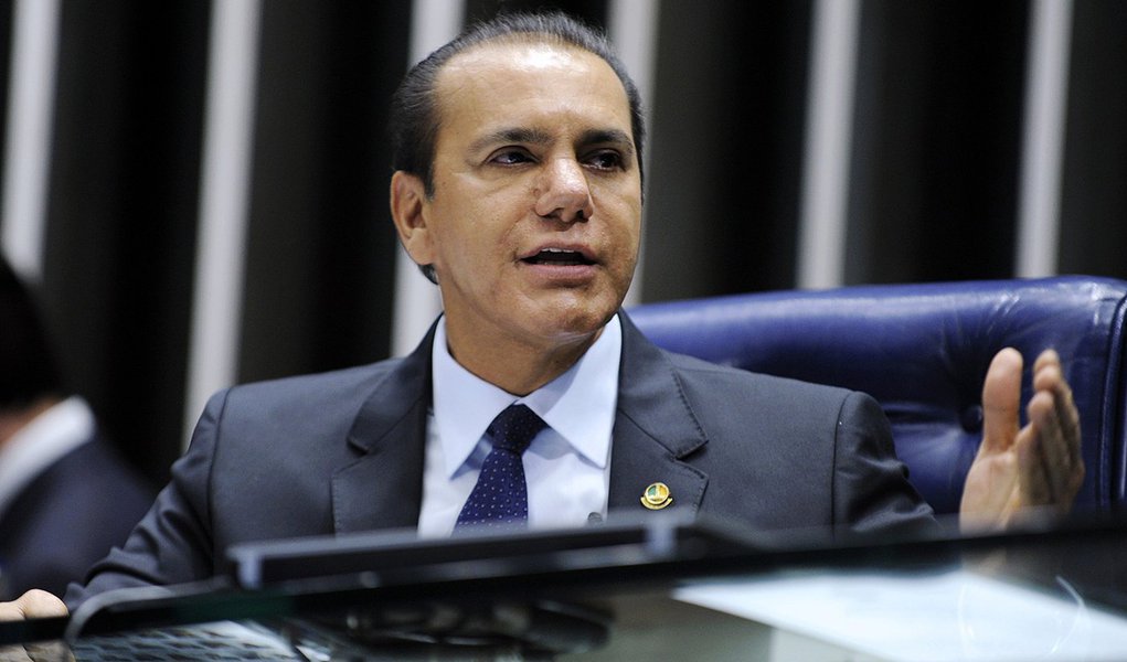 Plenário do Senado durante sessão deliberativa ordinária. À mesa, senador Ataides Oliveira (PROS-TO) Foto: Moreira Mariz/Agência Senado