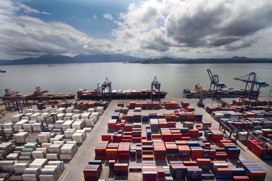 Cresce exporta��o de gr�os por cont�ineres pelo Porto de Paranagu�. Foto: Divulga��o