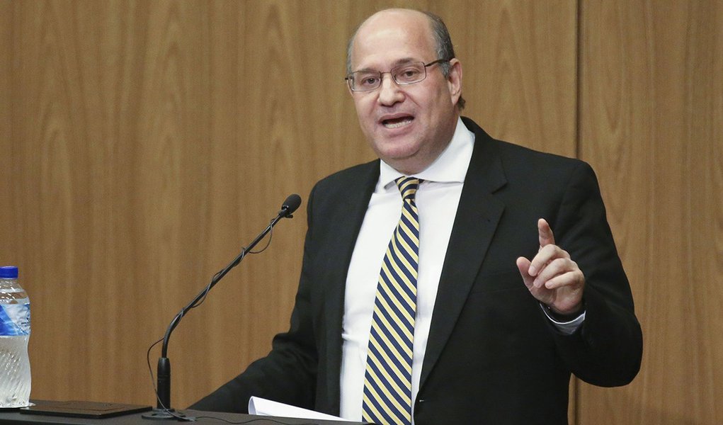 Brasília - O novo presidente do BC, Ilan Goldfajn participa da Cerimônia de transferência do cargo de presidente do Banco Central (Fabio Rodrigues Pozzebom/Agência Brasil)