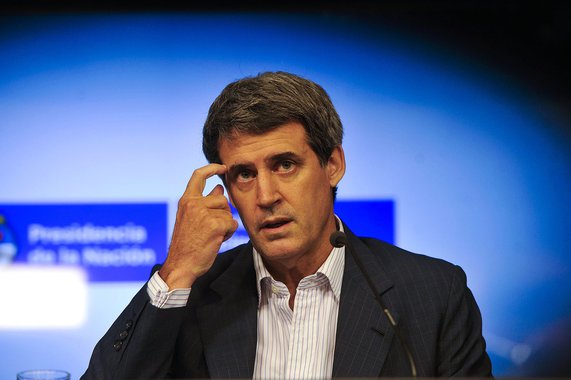 Télam 30/12/2015 Buenos Aires: El ministro de Economía, Alfonso Prat Gay, 
