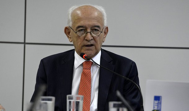 O ministro do Trabalho, Manoel Dias fala sobre os dados do Caged (Valter Campanato/Agência Brasil)