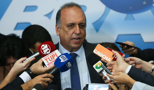 Brasília - Entrevista coletiva do governador do Rio de Janeiro, Luiz Fernando Pezão, após reunião com o presidente Michel Temer (Valter Campanato/Agência Brasil)