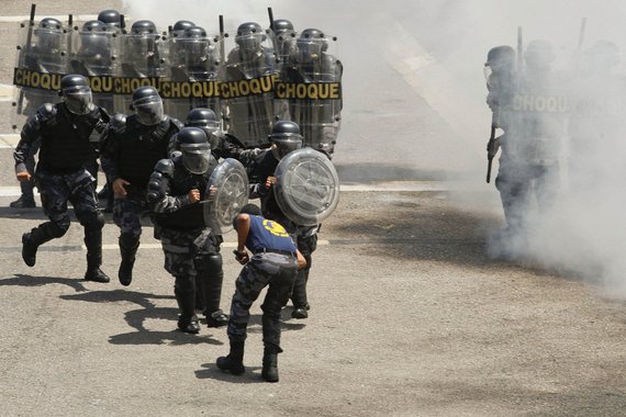 Treinamento BPChoque com Pol�cia Francesa