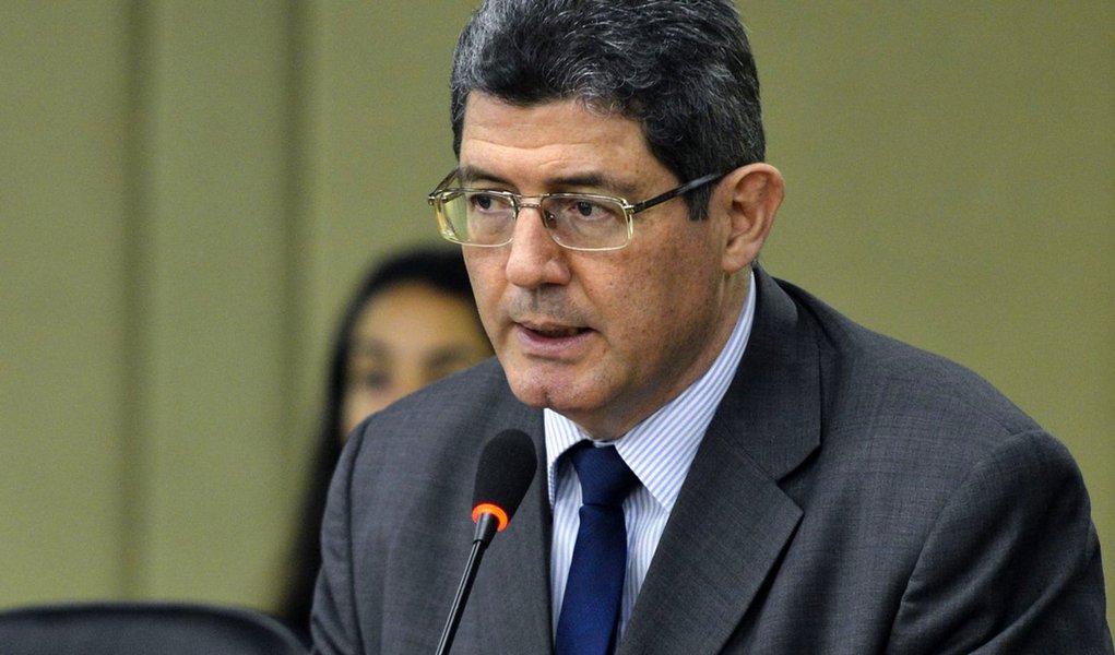 O ministro da Fazenda, Joaquim Levy, participa do Semin�rio OCDE, Organiza��o para a Coopera��o e Desenvolvimento Econ�mico (Antonio Cruz/Ag�ncia Brasil)