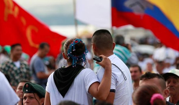 Membros das Farc durante cerimônia na Colômbia. 23/09/2016 REUTERS /John Vizcaino
