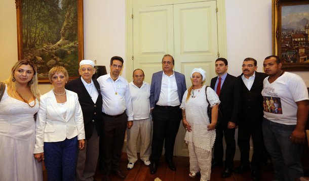 22.06.2015 - Rio de Janeiro - RJ - Governador Luiz Fernando Pezão recebe em seu gabinete representantes e líderes religiosos, no Palácio Guanabara zona sul do Rio. Foto: Carlos Magno.