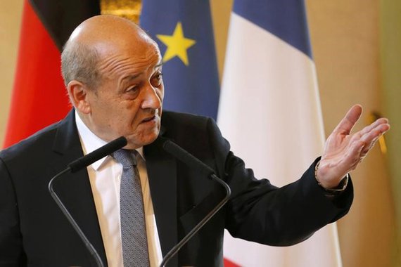 Ministro da Defesa da França, Jean-Yves Le Drian, durante conferência em Paris. 29/07/2015 REUTERS/Stephane Mahe