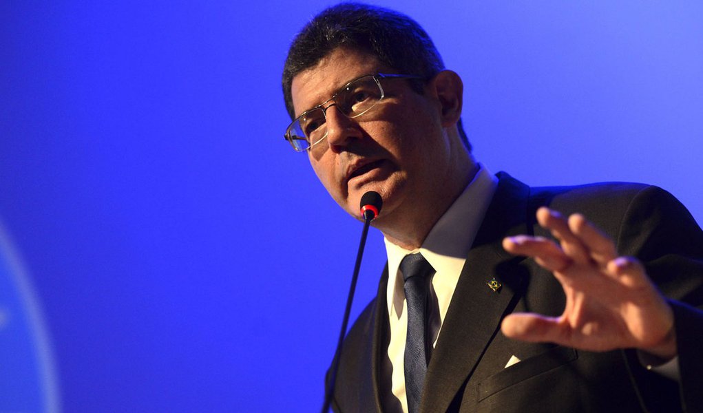 Brasília - O ministro da Fazenda, Joaquim Levy, participa da solenidade em comemoração aos 18 anos da Aneel (José Cruz/Agência Brasil)