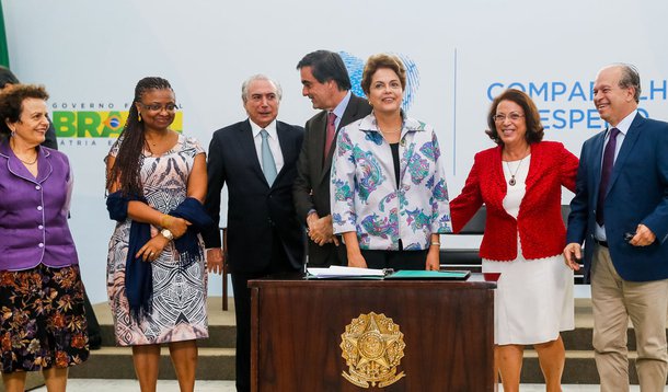 Brasília - DF, 07/04/2015. Presidenta Dilma Rousseff durante cerimônia de lançamento do Pacto Nacional de Enfrentamento às Violações de Direitos Humanos na Internet - #Humaniza Redes. Foto: Roberto Stuckert Filho/PR.