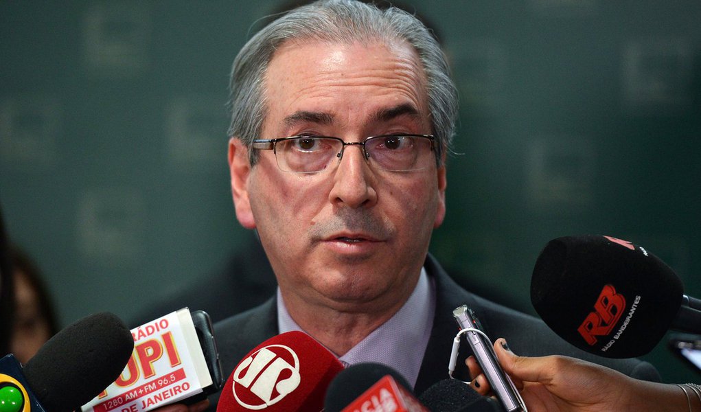 Bras�lia - O presidente da C�mara dos Deputados, Eduardo Cunha, fala � imprensa sobre a pauta de vota��es da Casa e outros assuntos (Fabio Rodrigues Pozzebom/Ag�ncia Brasil)