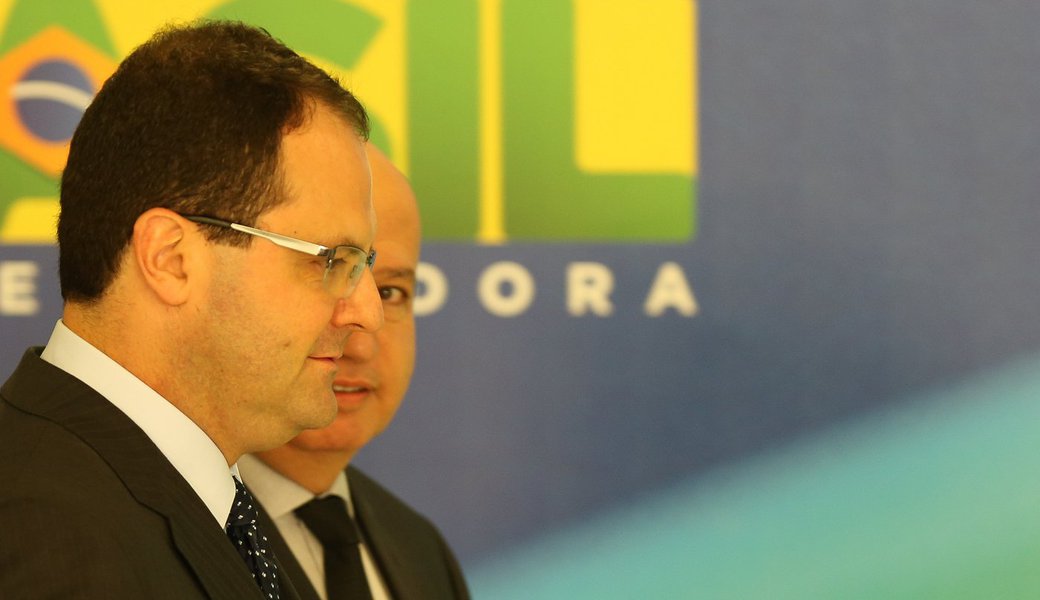 Brasília- DF 18-12-2015 Foto Lula Marques/Agência PT Novos Ministros do Planejamento Valdir Simão e Fazenda, Nelson Barbosa.