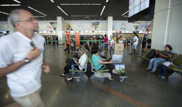 Brasília - Movimento é tranquilo no Aeroporto Juscelino Kubitschek