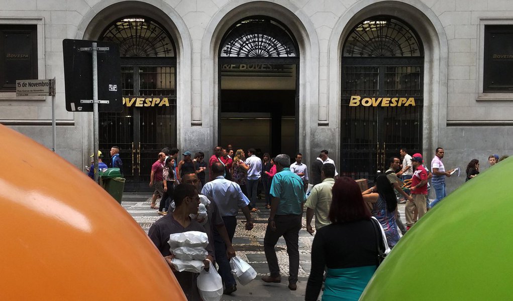 SÃO PAULO 27 11 2014 IBOVESPA FOTO HUGO ARCE/FP