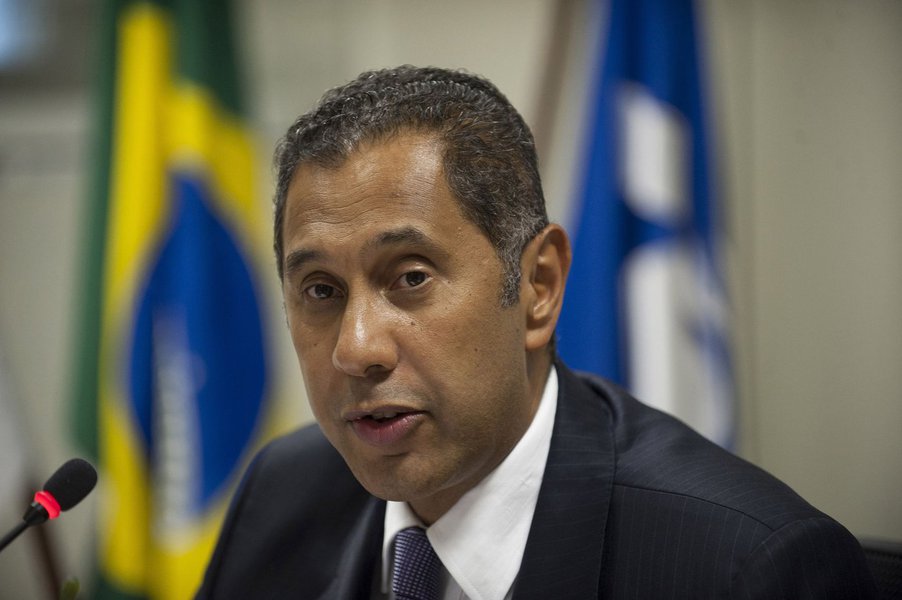 28/01/2015- Brasília- DF, Brasil- O Chefe do Centro de Estudos Tributários e Aduaneiros do Ministério da Fazenda, Claudemir Rodrigues Malaquias, durante a divulgação da divida pública de dezembro.
