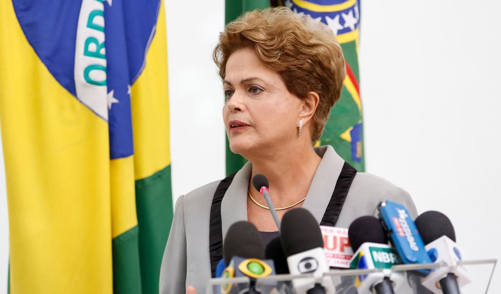 Brasília - DF, 16/03/2015. Presidenta Dilma Rousseff durante coletiva de imprensa. Foto: Roberto Stuckert Filho/PR.