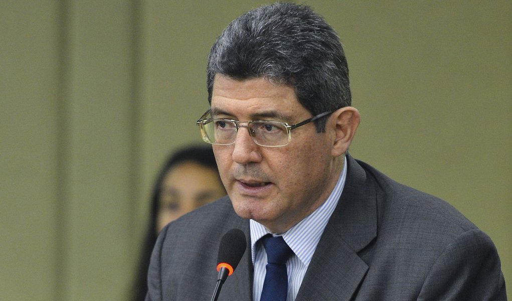 O ministro da Fazenda, Joaquim Levy, participa do Seminário OCDE, Organização para a Cooperação e Desenvolvimento Econômico (Antonio Cruz/Agência Brasil)