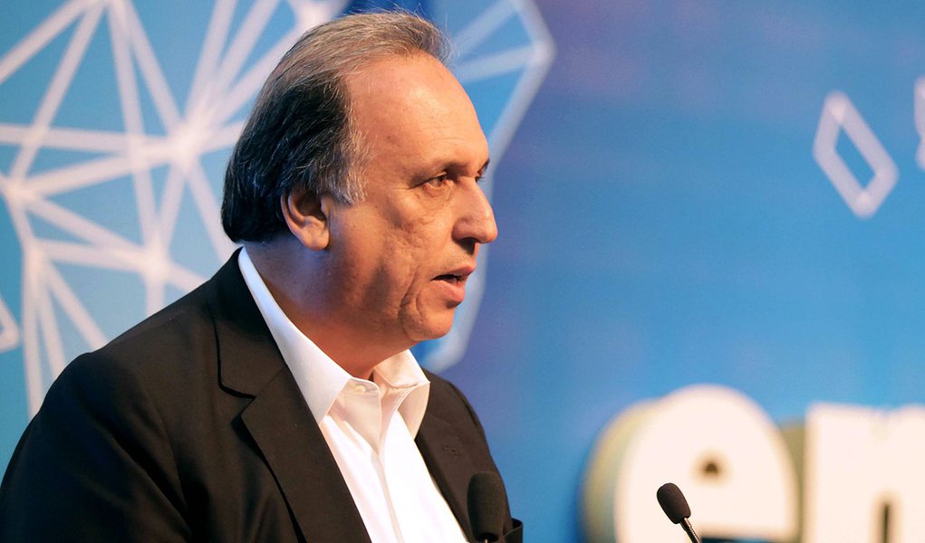 9-08-2015 - Rio de Janeiro - Governador Luiz fernando Pezão participa da abertura de Solenidade de abertura do ENAEX 2015 – Encontro Nacional de Comércio Exterior