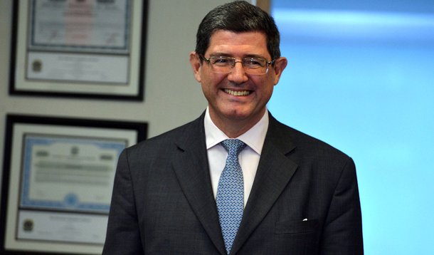 Brasília- DF- Brasil- 04/12/2014- O futuro ministro da Fazenda, Joaquim Levy, durante encontro com o atual ministro, Guido Mantega, no ministério. (Valter Campanato/Agência Brasil)