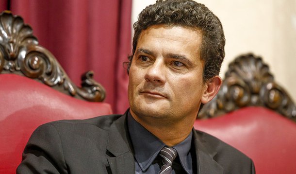 O juiz federal Sergio Moro, responsavel pela operacao Lava-a-Jato da Petrobras, fala para estudantes de Direto da UFPR.