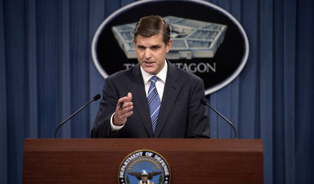 Pentagon Press Secretary Peter Cook conducts a press briefing with reporters at the Pentagon, Sept. 8, 2015. (DoD photo by Senior Master Sgt. Adrian Cadiz/Released)