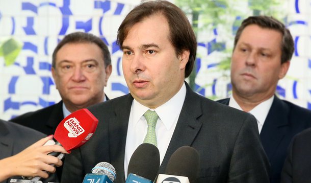 Rodrigo Maia concede entrevista ao lado de Júlio Borges, Presidente da Assembléia Nacional da Venezuela Data: 08/02/2017