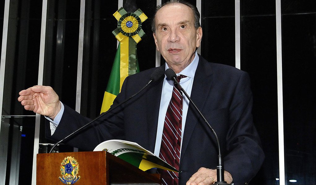 Plenário do Senado durante sessão deliberativa ordinária.

Em discurso, senador Aloysio Nunes Ferreira (PSDB-SP).

Foto: Waldemir Barreto/Agência Senado