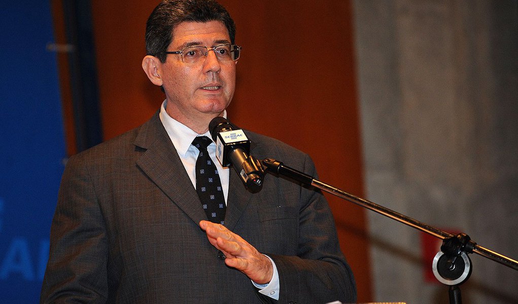 Brasília- DF- Brasil- 09/03/2015- Ministro da Fazenda, Joaquim Levy, participa da cerimônia de abertura da 2a Semana Nacional de Educação Financeira do Sebrae. (Fabio Rodrigues Pozzebom/Agência Brasil)