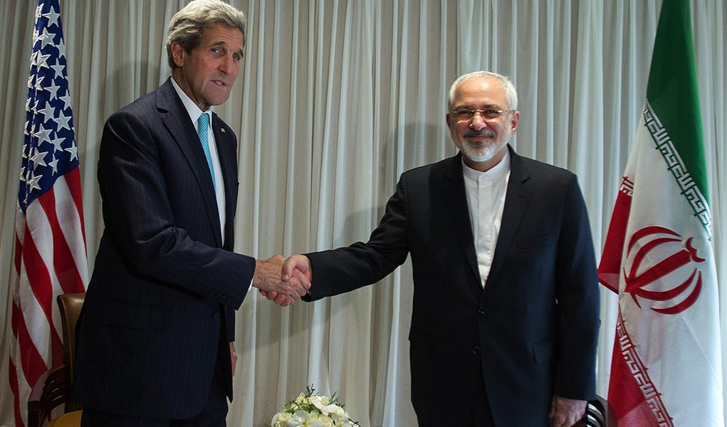 Secretary of State John Kerry meets with Iranian Foreign Minister Javad Zarif in Geneva on January 14 for a bilateral meeting to provide guidance to their negotiating teams before their next round of discussions, which begin on January 15.

U.S. Mission