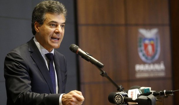 Governador Beto Richa durante reunião com secretariado.
Curitiba, 27/05/2015.
Foto: Rogério Machado/ANPr