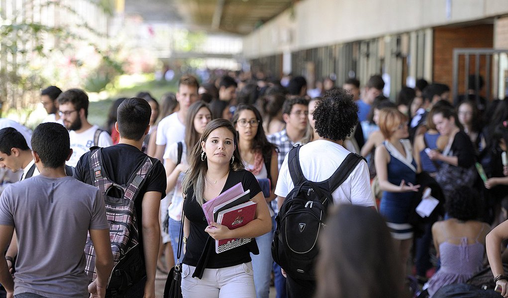 BIE - Banco de imagens externas - A Universidade de Brasília (UnB) é uma universidade federal pública brasileira, com sede na cidade de Brasília, no Distrito Federal. A instituição possui 4 campi, sendo estes nas cidades de Brasília, Planaltina, Gama, Cei