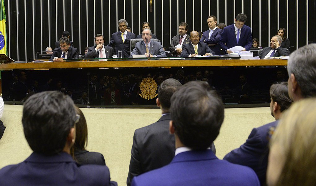 Brasília- DF- Brasil- 27/05/2015- Sessão Extraordinária na Câmara dos Deputados- Sessão para análise e discussão da Reforma Política.

Foto: Gustavo Lima/ Câmara dos Deputados