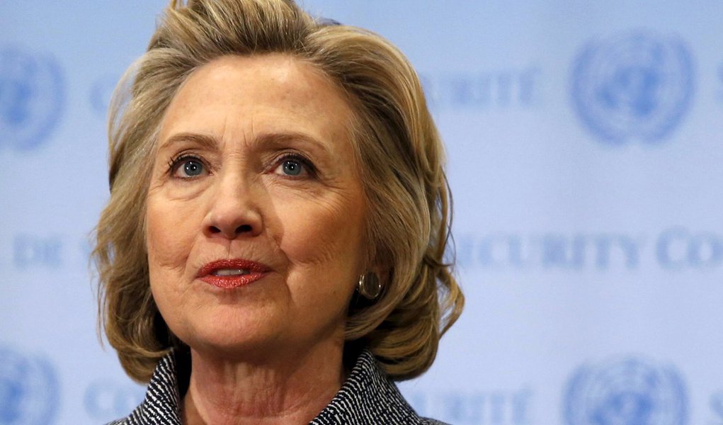 Foto de arquivo da ex-secretÃ¡ria de Estado dos EUA Hillary Clinton em Nova York. 10/03/2015 REUTERS/Mike Segar