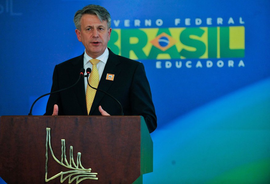 O presidente mundial da Shell, Bem van Beurden, fala com jornalistas após encontro com a presidenta Dilma Rousseff (José Cruz/Agência Câmara)