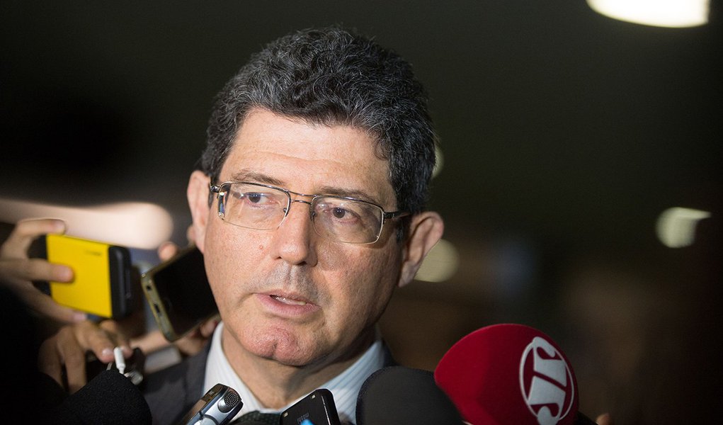 Ministro da Fazenda, Joaquim Levy, após encontro com parlamentares, na Câmara dos Deputados (Marcelo Camargo/Agência Brasil)