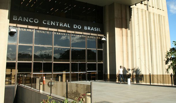 BRASÍLIA, DF, 01.07.2011: BANCO CENTRAL DO BRASIL - Vista do Banco Central do Brasil (BC ou BACEN), em Brasília. (Foto: Bia Fanelli/Folhapress)
