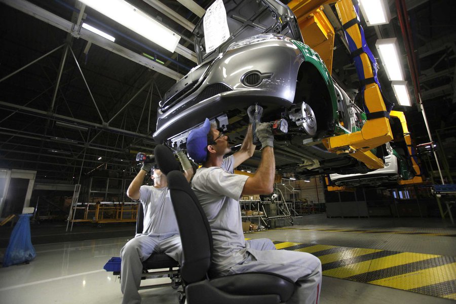 Entre os anos de 2007 e 2014, foram abertas 340 mil novas empresas no estado. Nesse período, houve a geração de 1.286.224 empregos. Segundo maior mercado consumidor do país, o Estado do Rio tem, hoje, R$ 118 bilhões em investimentos em andamento e outros 