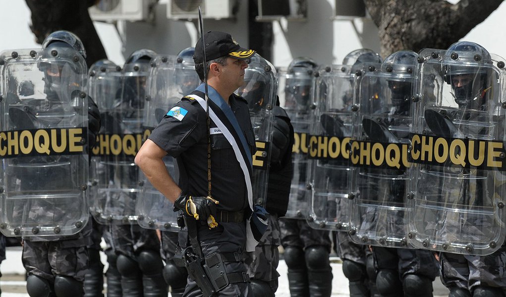 Rio de Janeiro - O Coronel Alberto Pinheiro Neto passa o Comando-Geral da PMRJ para o Coronel Edison Duarte dos Santos Júnior no Batalhão de Choque da PM, centro da cidade (Tânia Rêgo/Agência Brasil)