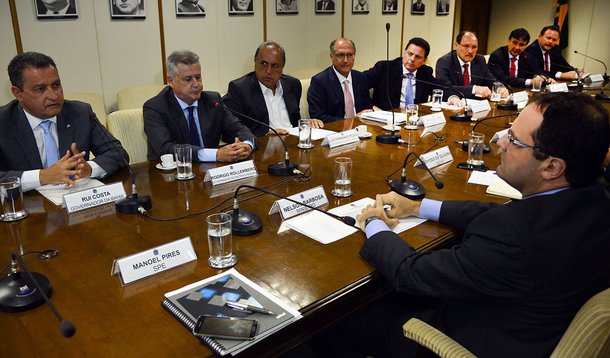 Brasília - Reunião de governadores com o ministro da Fazenda, Nelson Barbosa para discutir a crise econômica (Fabio Rodrigues Pozzebom/Agência Brasil)
