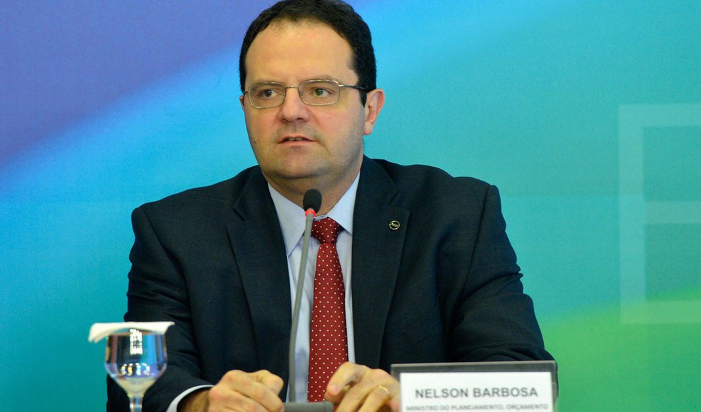 O ministro do Planejamento, Nelson Barbosa, em coletiva no Palácio do Planalto sobre o Projeto de Lei do Orçamento de 2016 (Wilson Dia/Agência Brasil)