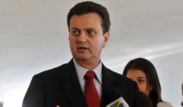Bras�lia - O prefeito de S�o Paulo, Gilberto Kassab, fala com a imprensa ap�s encontro com a presidenta Dilma Rousseff no Pal�cio do Planalto