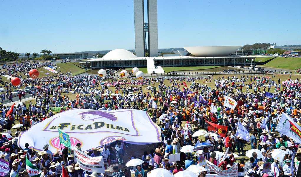 A Marcha das Margaridas iniciou a caminhada em direção à Esplanada dos Ministérios, a mobilização das trabalhadoras rurais saiu do Estádio Nacional Mané Garrincha e seguiu até o Congresso Nacional (José Cruz/Agência Brasil)