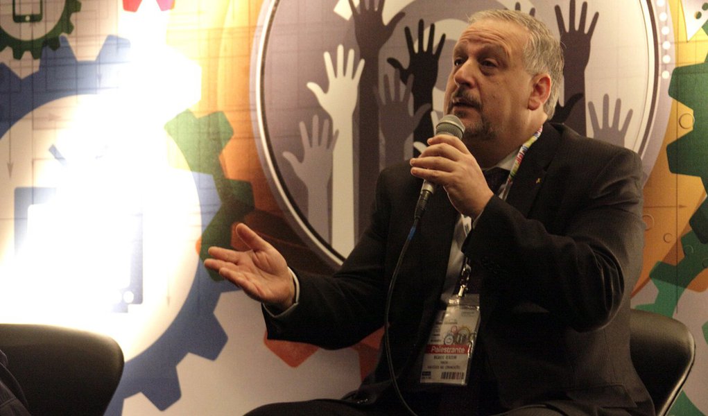 Brasília- DF- Brasil- 10/02/2015- Ministro das Comunicações, Ricardo Berzoini, participa do Seminário: Políticas de (Tele)comunicações. (Foto: Herivelto Batista/ Ministério das Comunicações)
