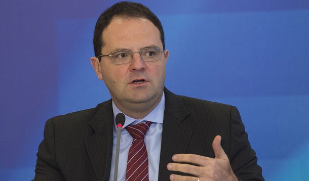 O ministro do Planejamento, Nelson Barbosa durante coletiva de imprensa após participarem de reunião de coordenação política com a presidente Dilma Rousseff (Marcelo Camargo/Agência Brasil)