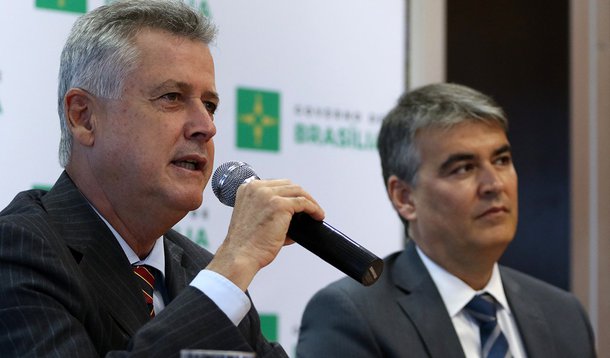 Palácio do Buriti, Brasília, DF, Brasil, 11/6/2015 Foto: Andre Borges/Agência Brasília

O governador Rodrigo Rollemberg e o novo chefe da Casa Civil, Sérgio Sampaio.