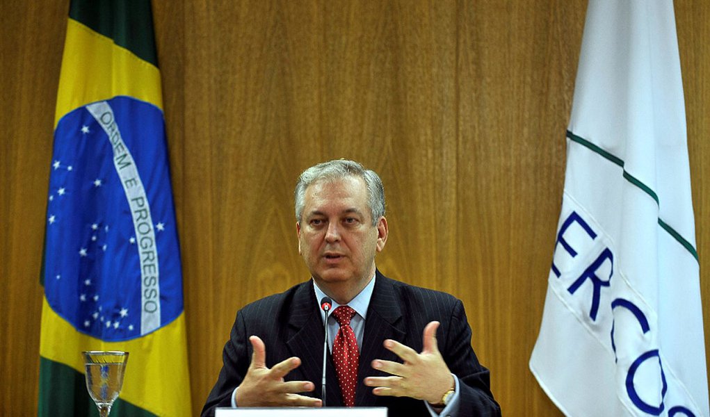 O subsecretário-geral de Meio Ambiente, Energia, Ciência e Tecnologia, Luiz Alberto Figueiredo Machado, dá entrevista coletiva, no Palácio Itamaraty. para falar da reunião de ministros do Brasil, África do Sul, Índia e China (BASIC) sobre mudança do clima