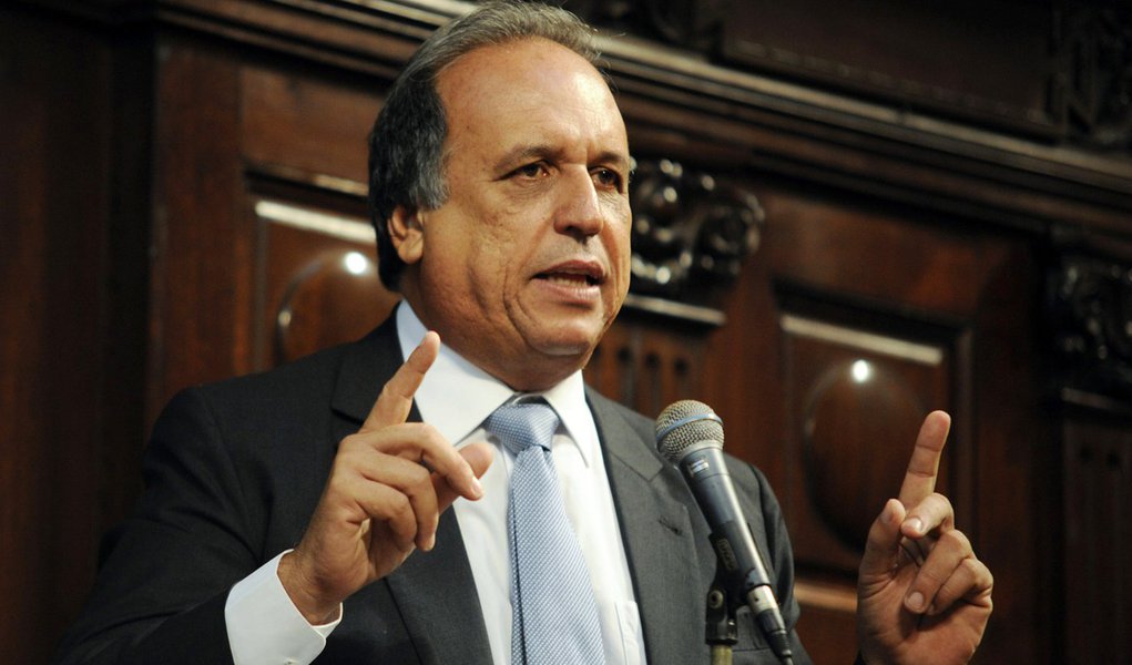 30-06-2014 - Rio de Janeiro - Posse de Luiz Fernando Pezão como governador do Rio. Pezão assume no lugar de Sérgio Cabral (Tomaz Silva/Agência Brasil)