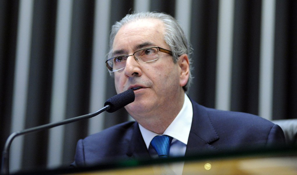 Sessão extraordinária para discussão e votação de diversos projetos. Presidente da Câmara, dep. Eduardo Cunha (PMDB-RJ) Data: 22/10/2015