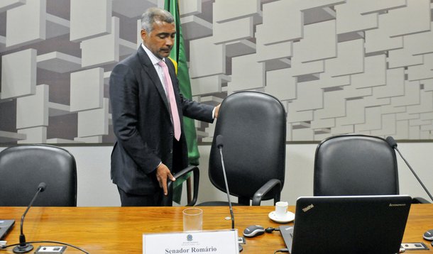 Comissão Parlamentar de Inquérito (CPI) do Futebol reunião cancelada. Em destaque, presidente da CPI do Futebol, senador Romário (PSB-RJ). Foto: Jefferson Rudy/Agência Senado