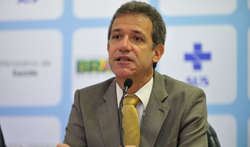 O ministro de Estado da Saúde, Arthur Chioro, participa divulgação da 2ª etapa do Plano Nacional de Redução de Sódio em Alimentos ( Elza Fiuza/ Agência Brasil)